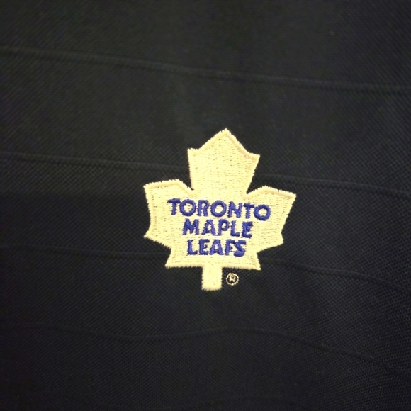 ⭐️Toronto Maple Leafs Navy Polo Shirt Size Med - Picture 3 of 4